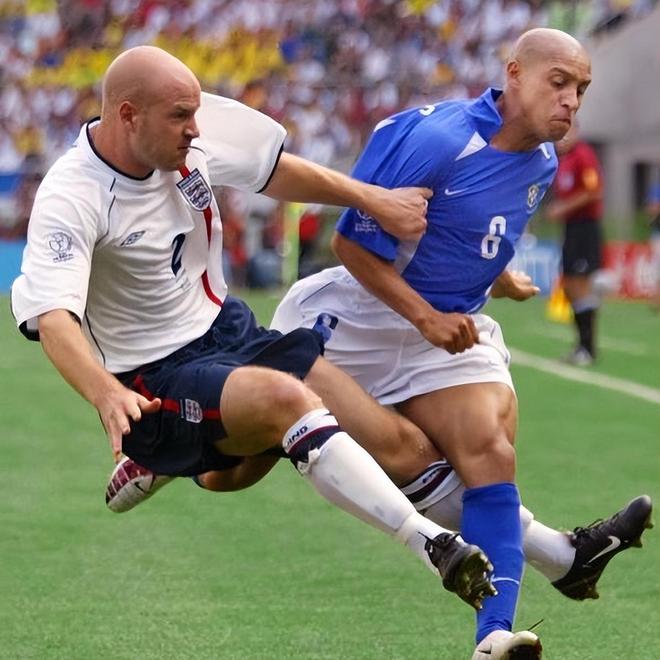 WCG-今夜费耶诺德备战社区盾，绝杀压哨细节曝光，信心回归，身体对抗强度拉满(费耶诺德女足最新消息)